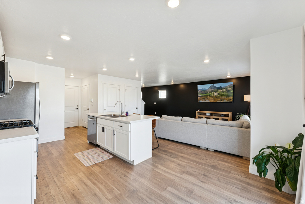 42 N WAYNE WAY Grantsville, UT 84029