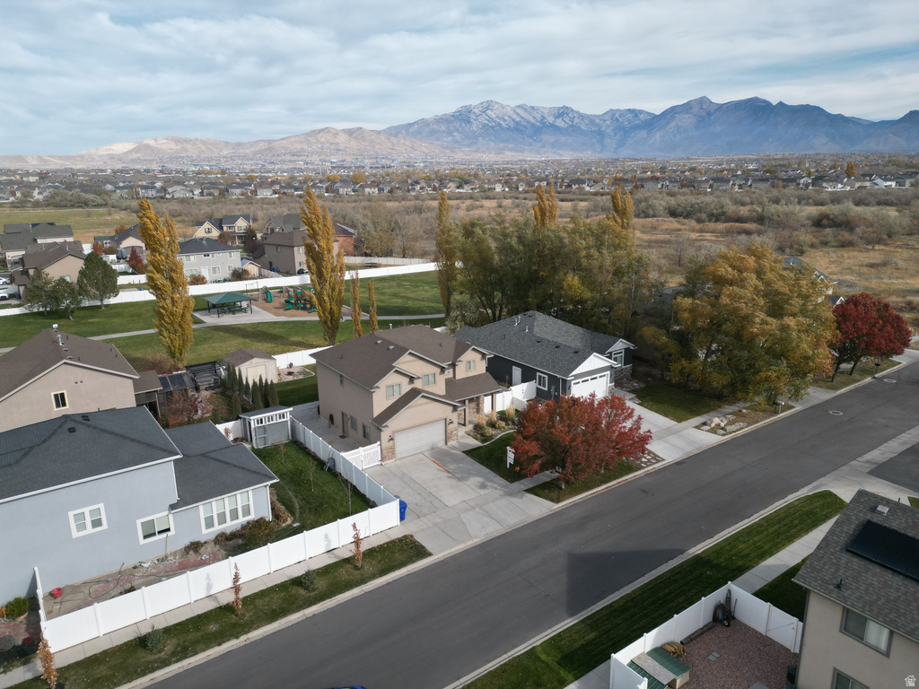168 E BROOKSHIRE DR Saratoga Springs, UT 84045