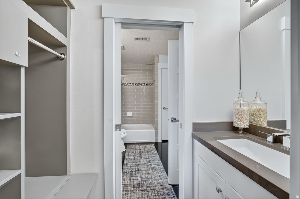 14956 S CASTLE VALLEY DR Bluffdale, UT 84065