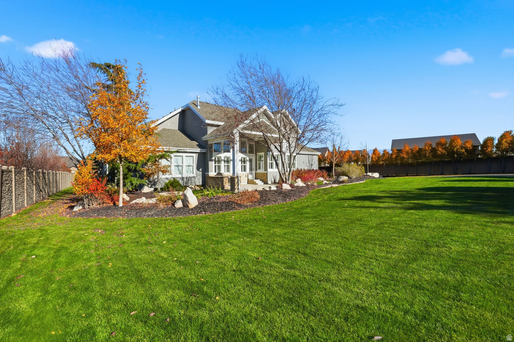 14956 S CASTLE VALLEY DR Bluffdale, UT 84065