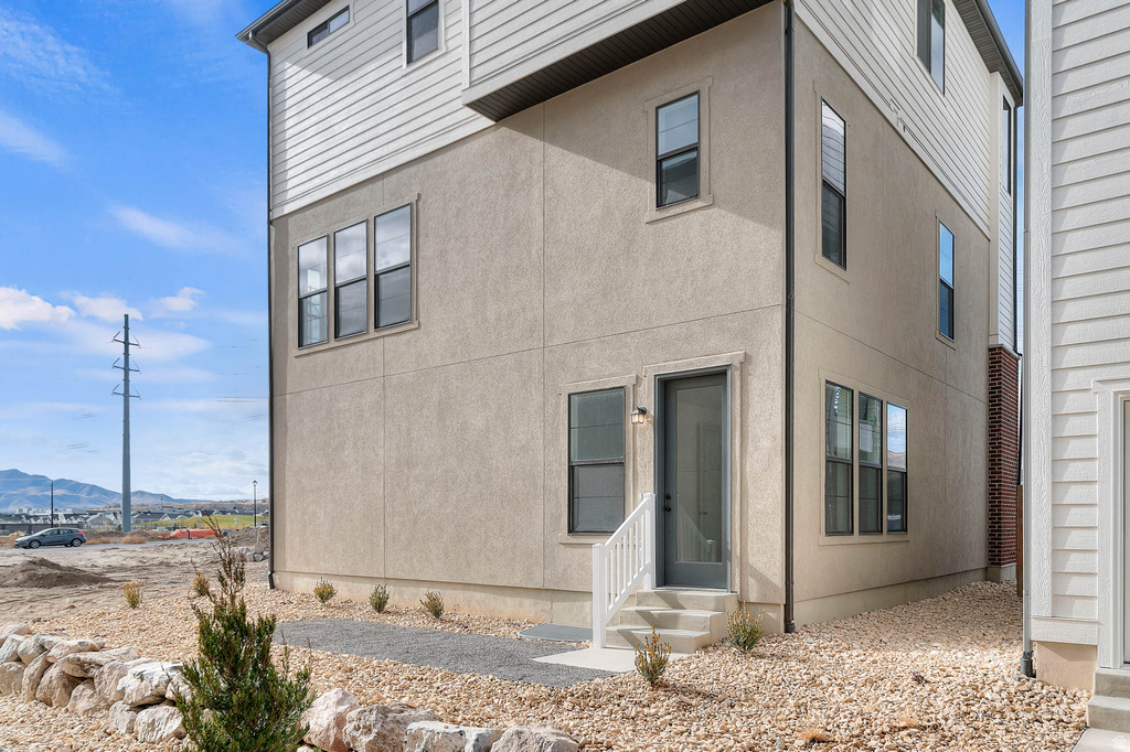 2782 N TWIN FLOWER WAY Lehi, UT 84048