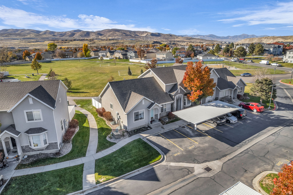 3931 N DAVENCOURT LOOP Lehi, UT 84048