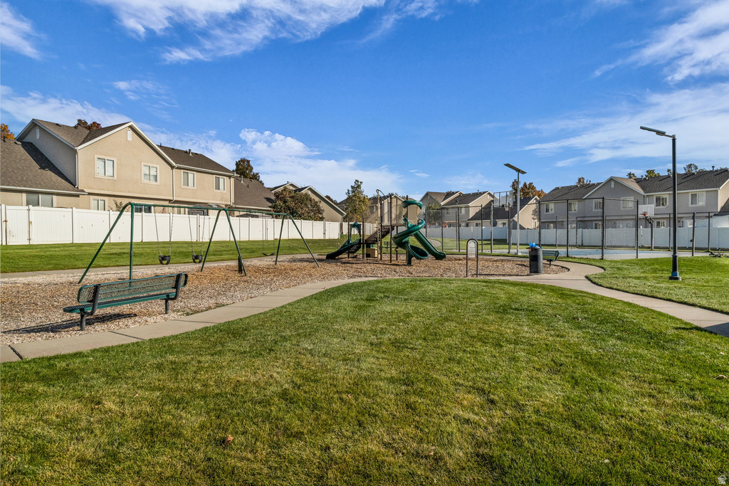 3931 N DAVENCOURT LOOP Lehi, UT 84048