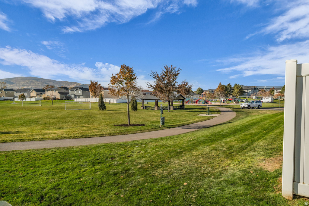 3931 N DAVENCOURT LOOP Lehi, UT 84048