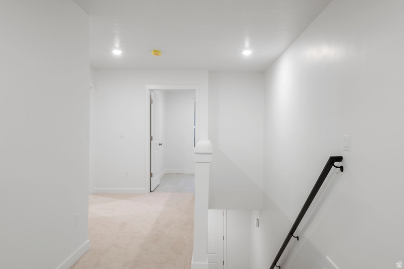 11363 S OFFSHORE WAY #381 South Jordan, UT 84009