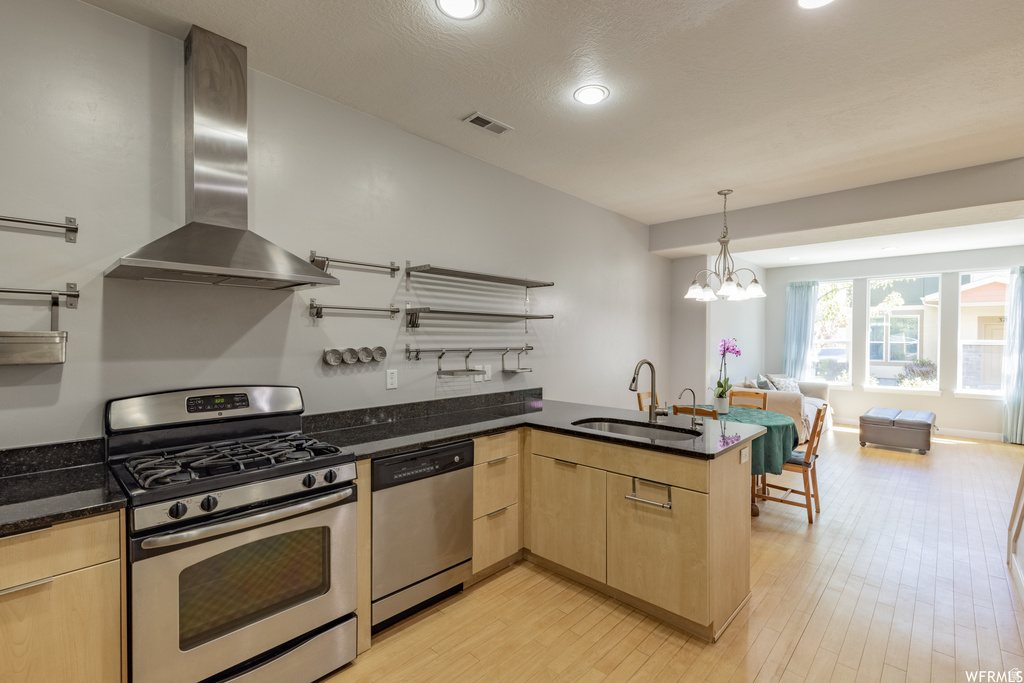 3749 W MANDRAKE WAY South Jordan, UT 84095