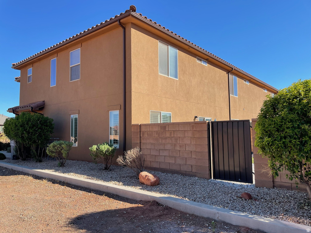 2577 N BELLA VISTA DR Santa Clara, UT 84765