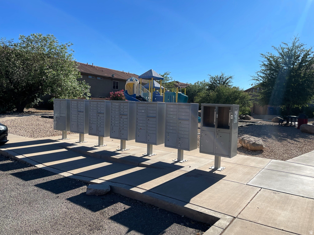 2577 N BELLA VISTA DR Santa Clara, UT 84765