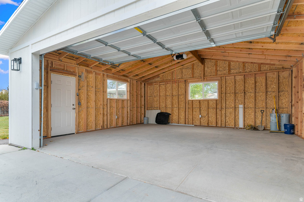 8026 S LAGUNA CIR West Jordan, UT 84088