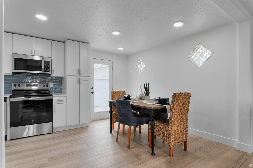 8026 S LAGUNA CIR West Jordan, UT 84088