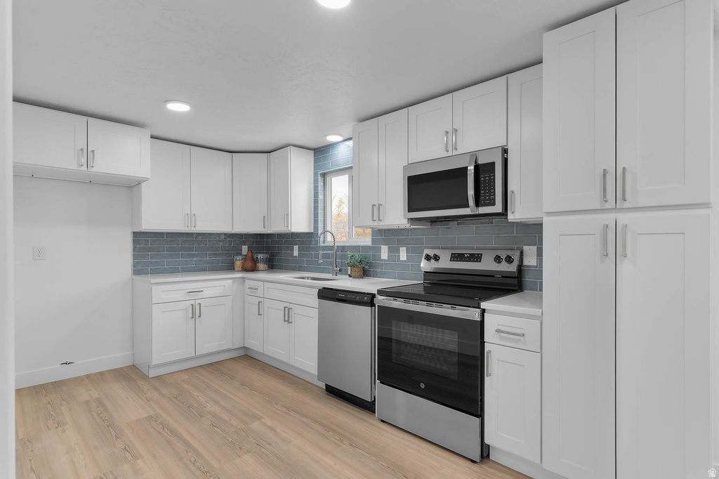 8026 S LAGUNA CIR West Jordan, UT 84088