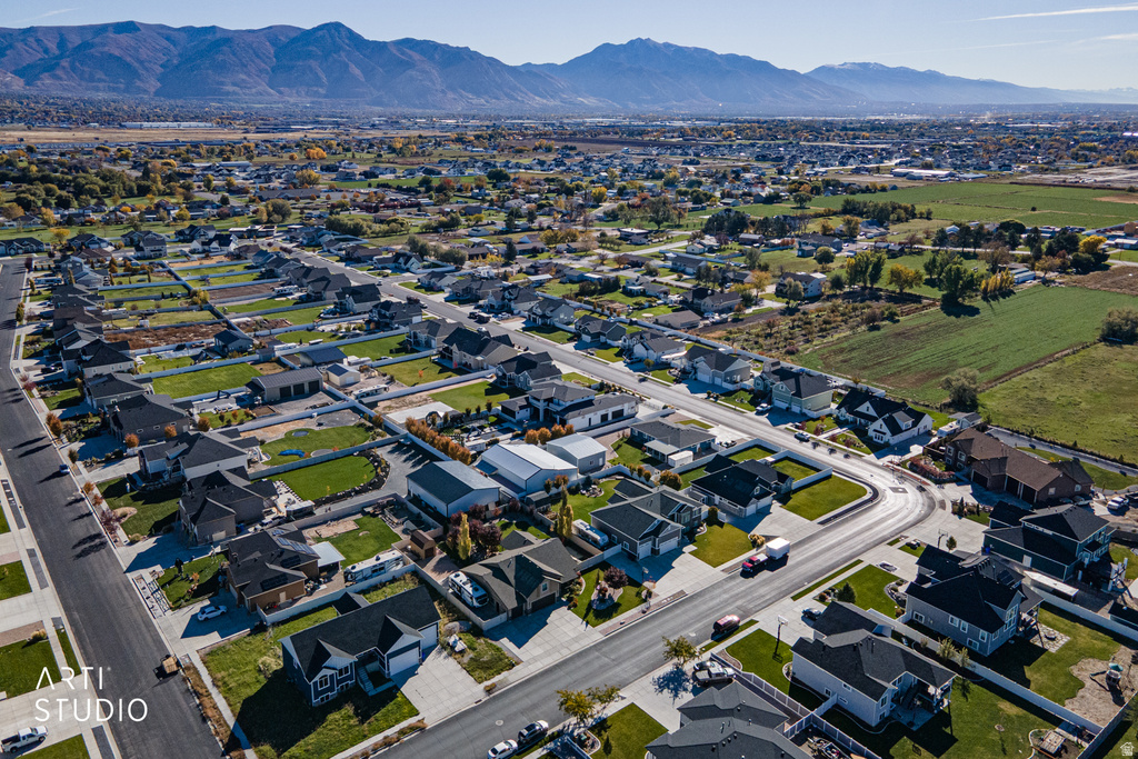 3356 N 2900 W Farr West, UT 84404