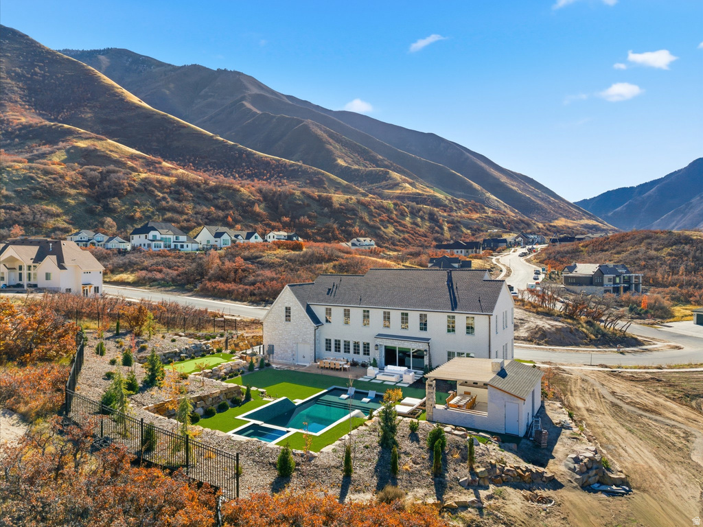 251 E MAPLE RIDGE DR Mapleton, UT 84664