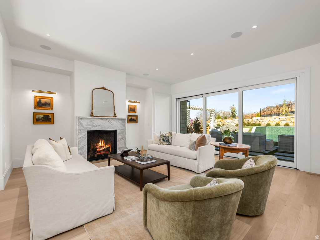 251 E MAPLE RIDGE DR Mapleton, UT 84664