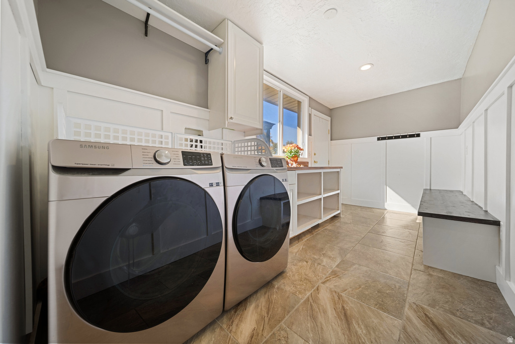 1377 W PINEWOOD DR Taylorsville, UT 84123