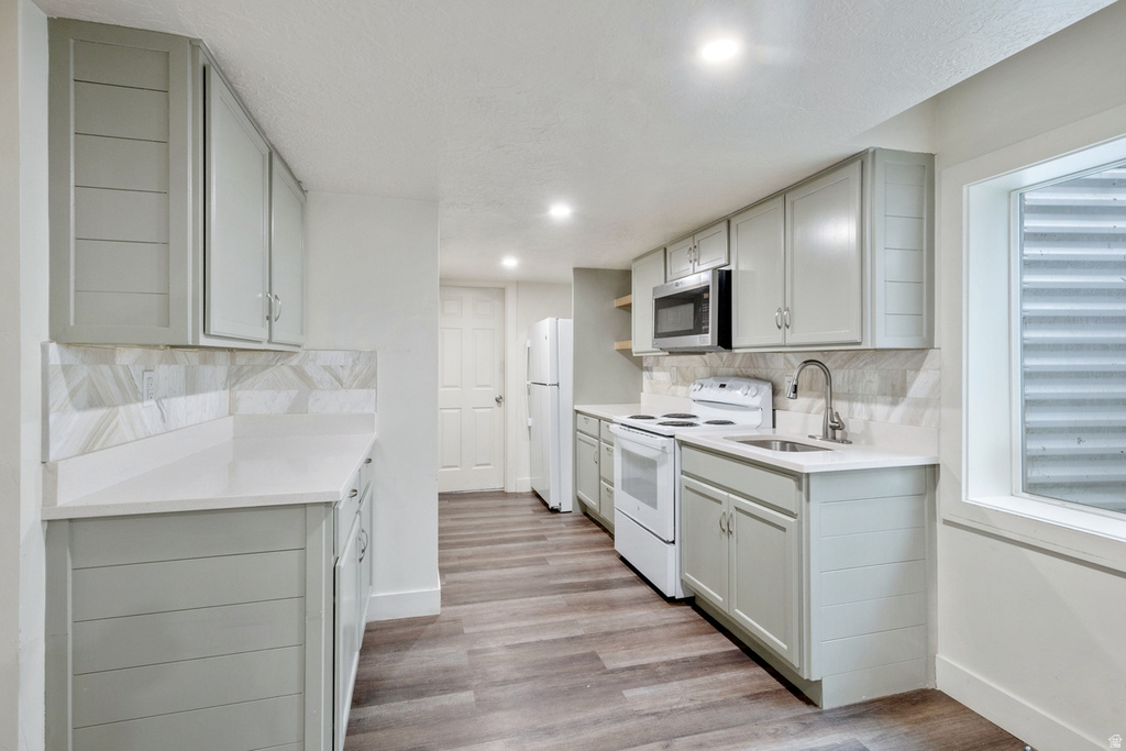 5924 S CAMI DAWN CT Kearns, UT 84118