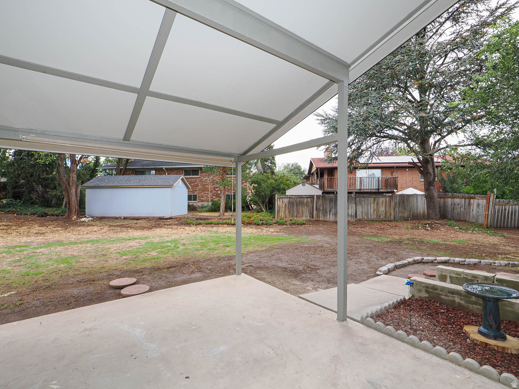 5584 S DANUBE CIR Taylorsville, UT 84118