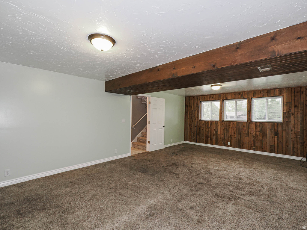 5584 S DANUBE CIR Taylorsville, UT 84118