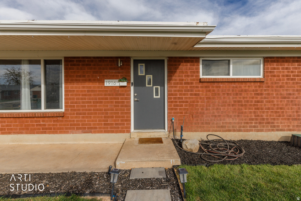 1916 W GREGORY DR Layton, UT 84041