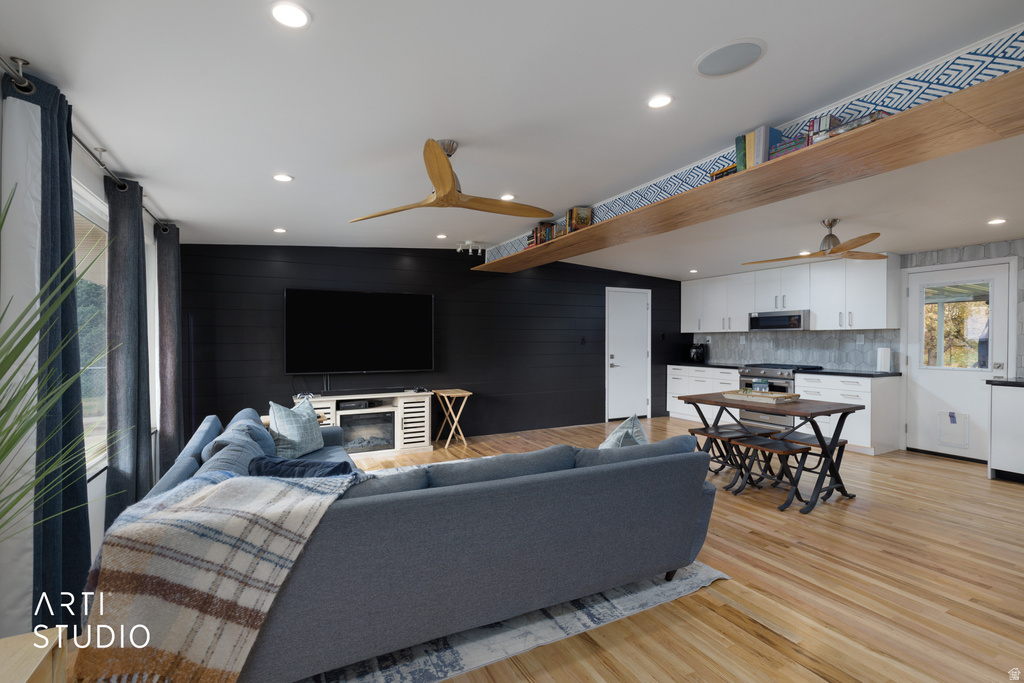 1916 W GREGORY DR Layton, UT 84041