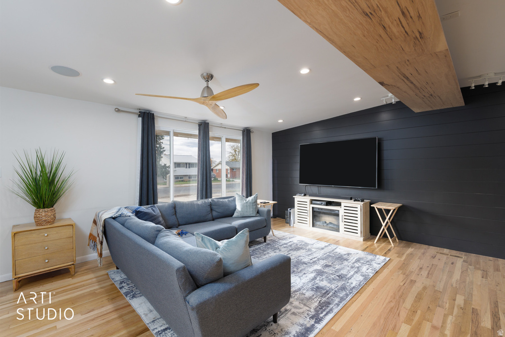 1916 W GREGORY DR Layton, UT 84041