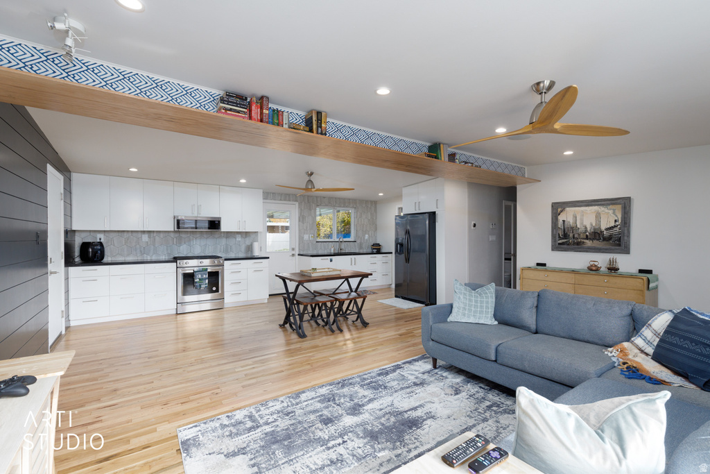 1916 W GREGORY DR Layton, UT 84041