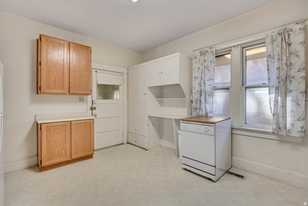 1963 S LAKE ST Salt Lake City, UT 84105