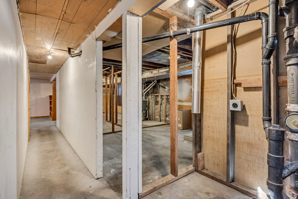 1963 S LAKE ST Salt Lake City, UT 84105