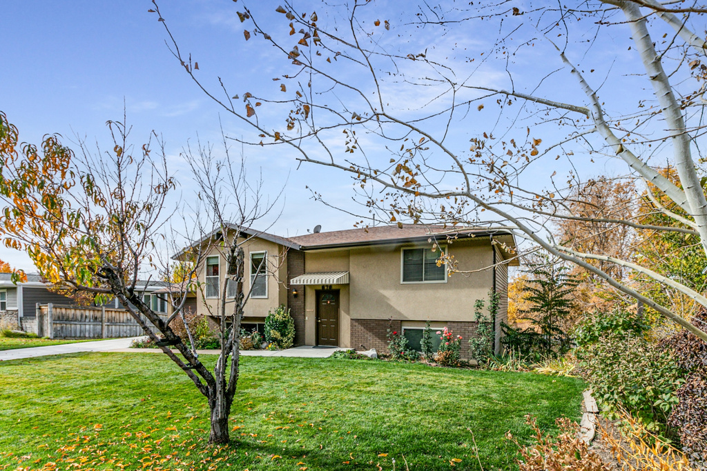 676 S 100 E Farmington, UT 84025