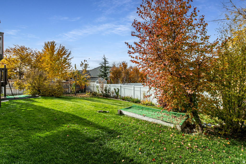 676 S 100 E Farmington, UT 84025