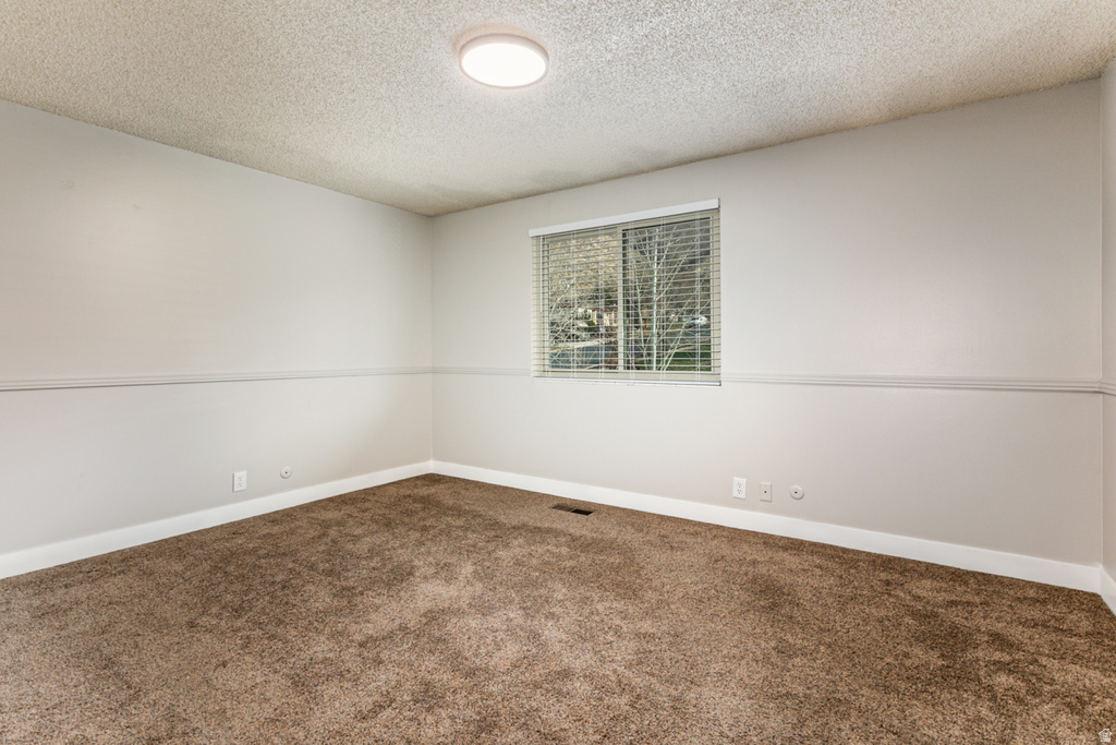 676 S 100 E Farmington, UT 84025