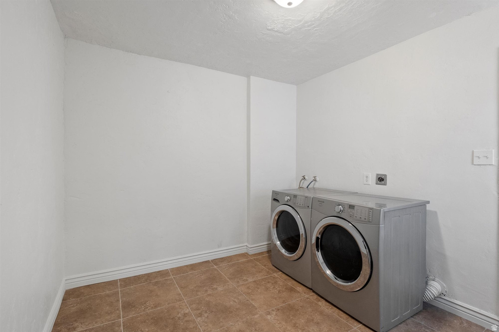 4362 W 5015 S Kearns, UT 84118