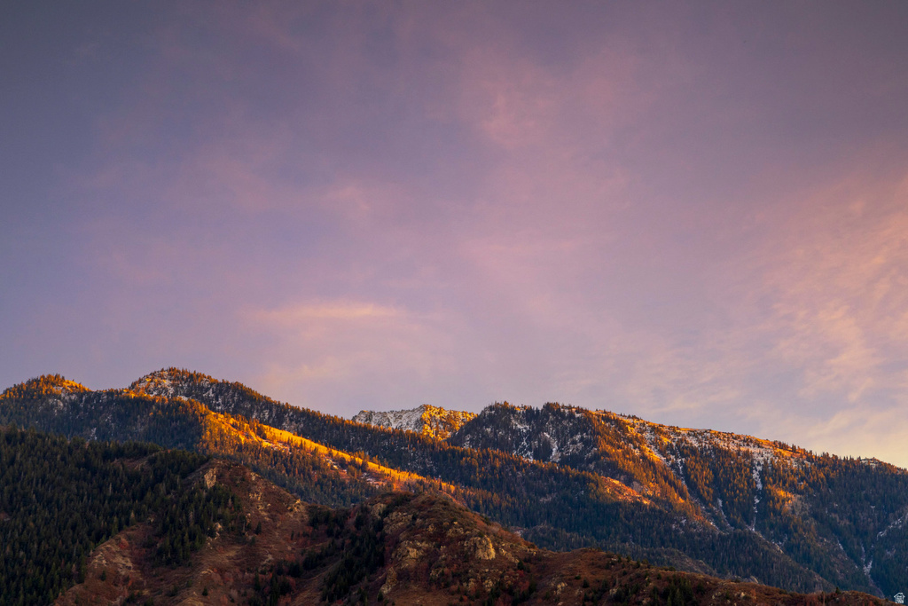 9512 S GRANITE TRAIL LN Sandy, UT 84092