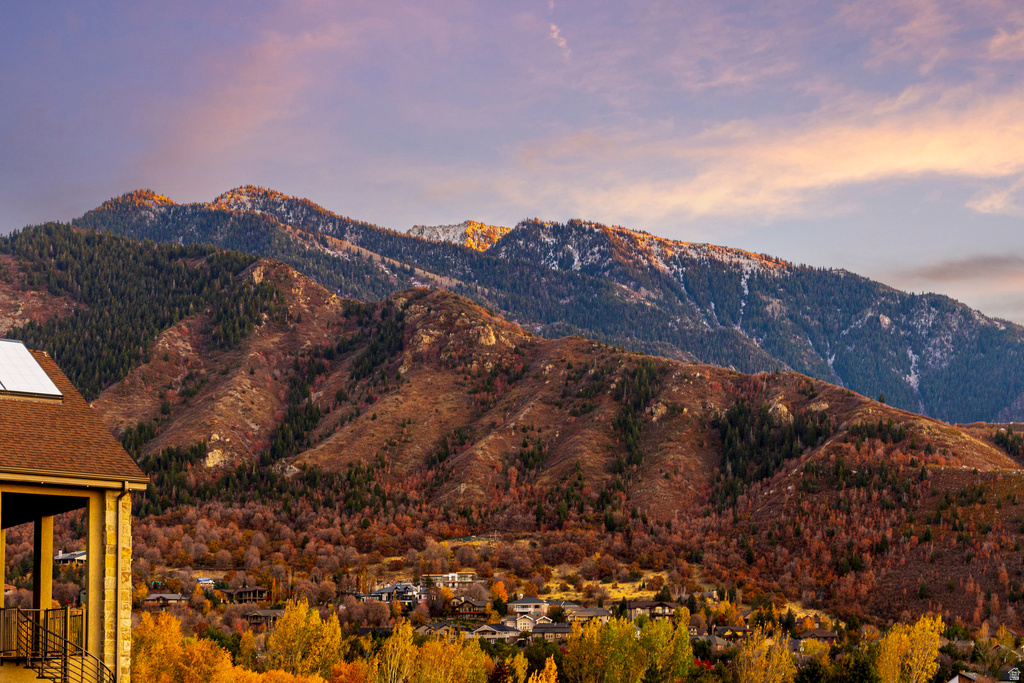 9512 S GRANITE TRAIL LN Sandy, UT 84092