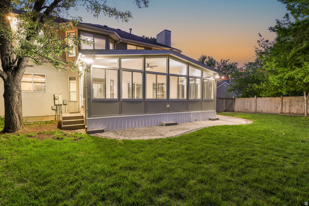 8017 S SHOWCASE LN Sandy, UT 84094