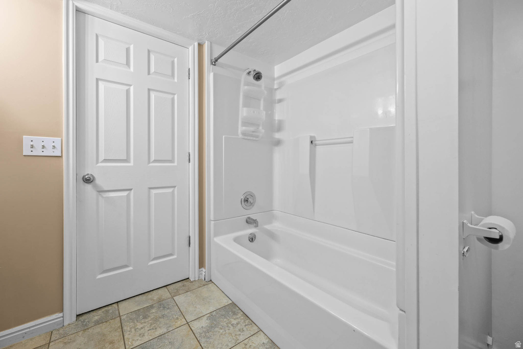 8017 S SHOWCASE LN Sandy, UT 84094