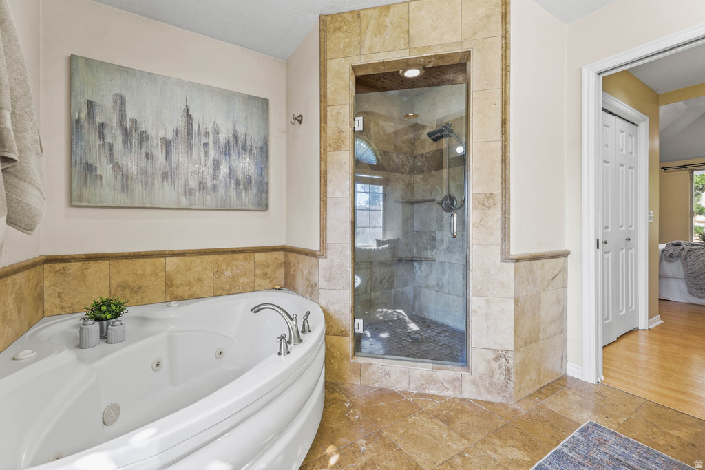 8017 S SHOWCASE LN Sandy, UT 84094