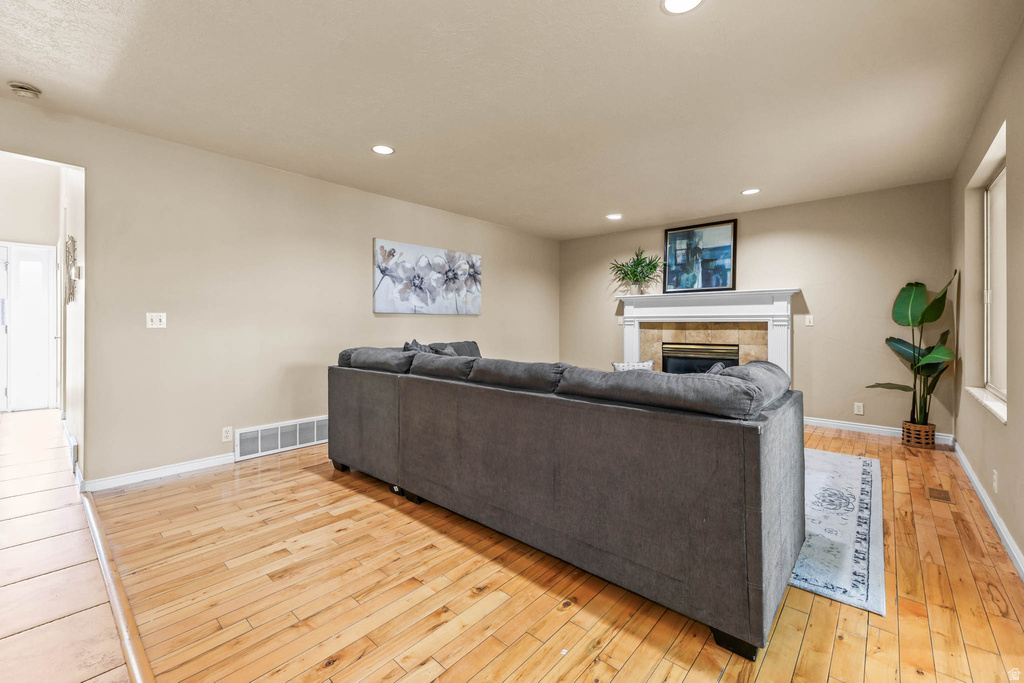 8017 S SHOWCASE LN Sandy, UT 84094