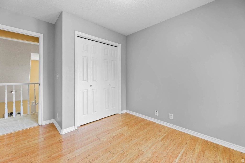 8017 S SHOWCASE LN Sandy, UT 84094