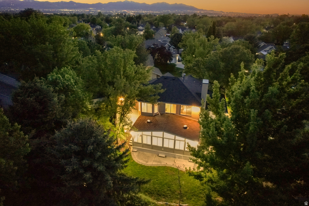 8017 S SHOWCASE LN Sandy, UT 84094