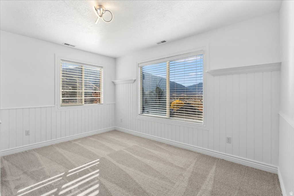 2541 E STONEBURY LOOP RD Springville, UT 84663