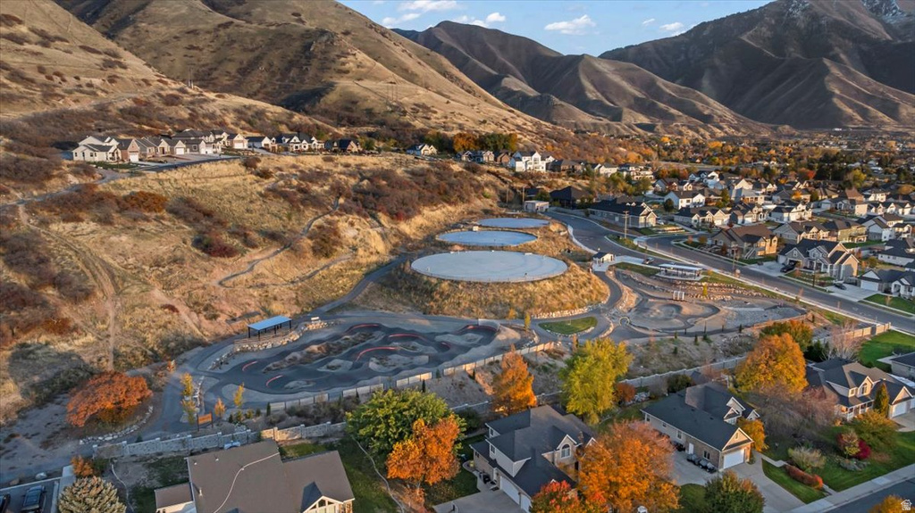 2541 E STONEBURY LOOP RD Springville, UT 84663