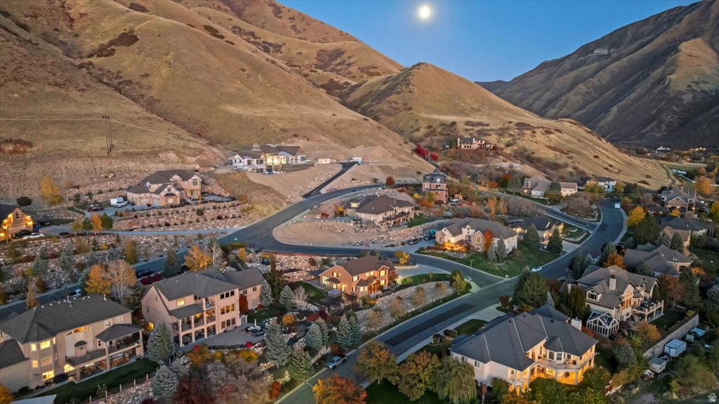 2541 E STONEBURY LOOP RD Springville, UT 84663