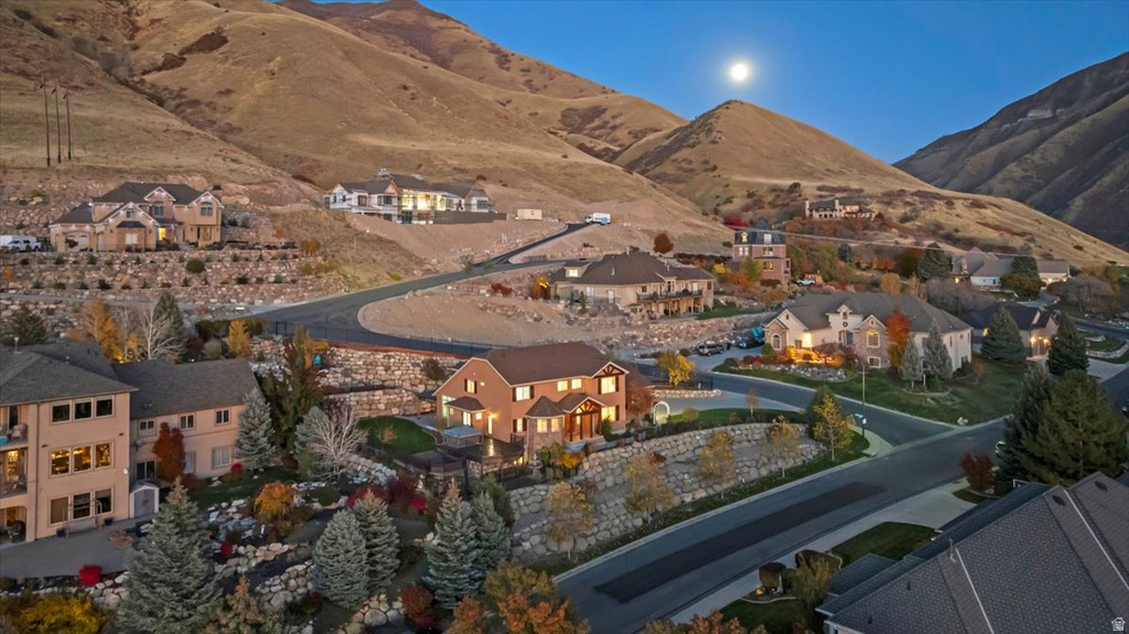 2541 E STONEBURY LOOP RD Springville, UT 84663