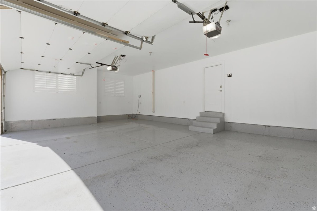 2541 E STONEBURY LOOP RD Springville, UT 84663