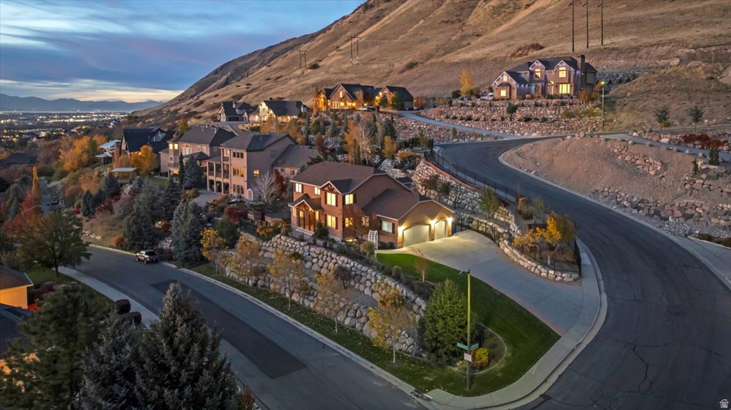 2541 E STONEBURY LOOP RD Springville, UT 84663