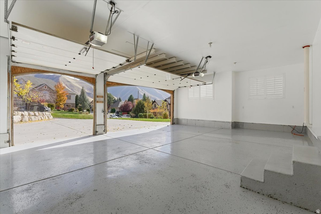 2541 E STONEBURY LOOP RD Springville, UT 84663