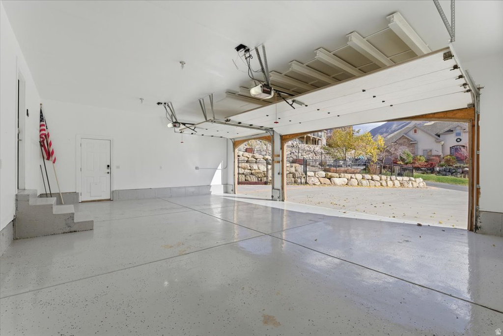 2541 E STONEBURY LOOP RD Springville, UT 84663