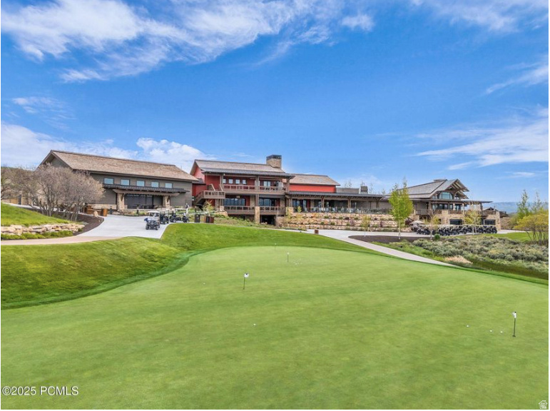 9452 N VALE CIR Kamas, UT 84036