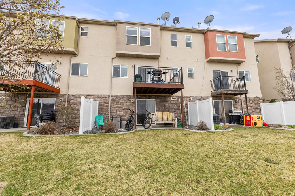 33 E ANN ARBOR DR Draper, UT 84020